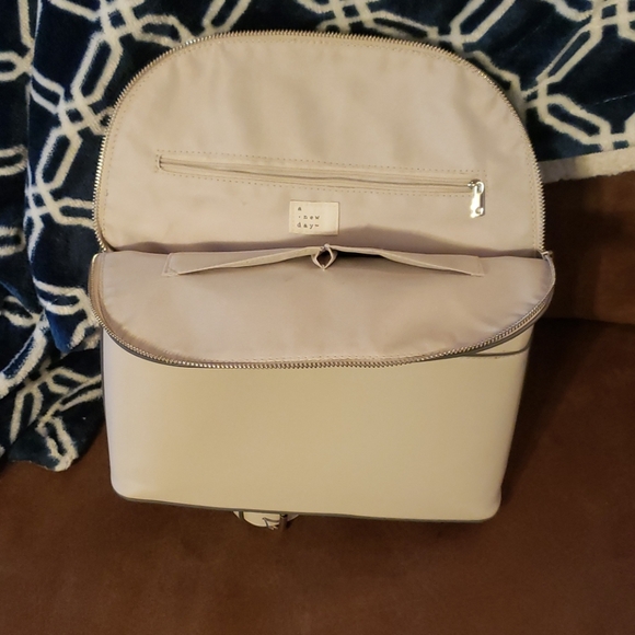 Satchel Backpack - Picture 3 of 4